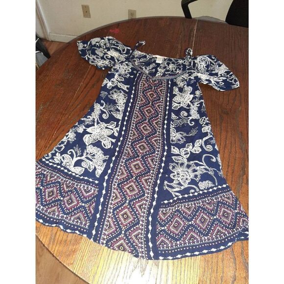 XS Band of Gypsies Spaghetti Strap Off Shoulder Blue White Floral Mini Dress - Picture 1 of 2